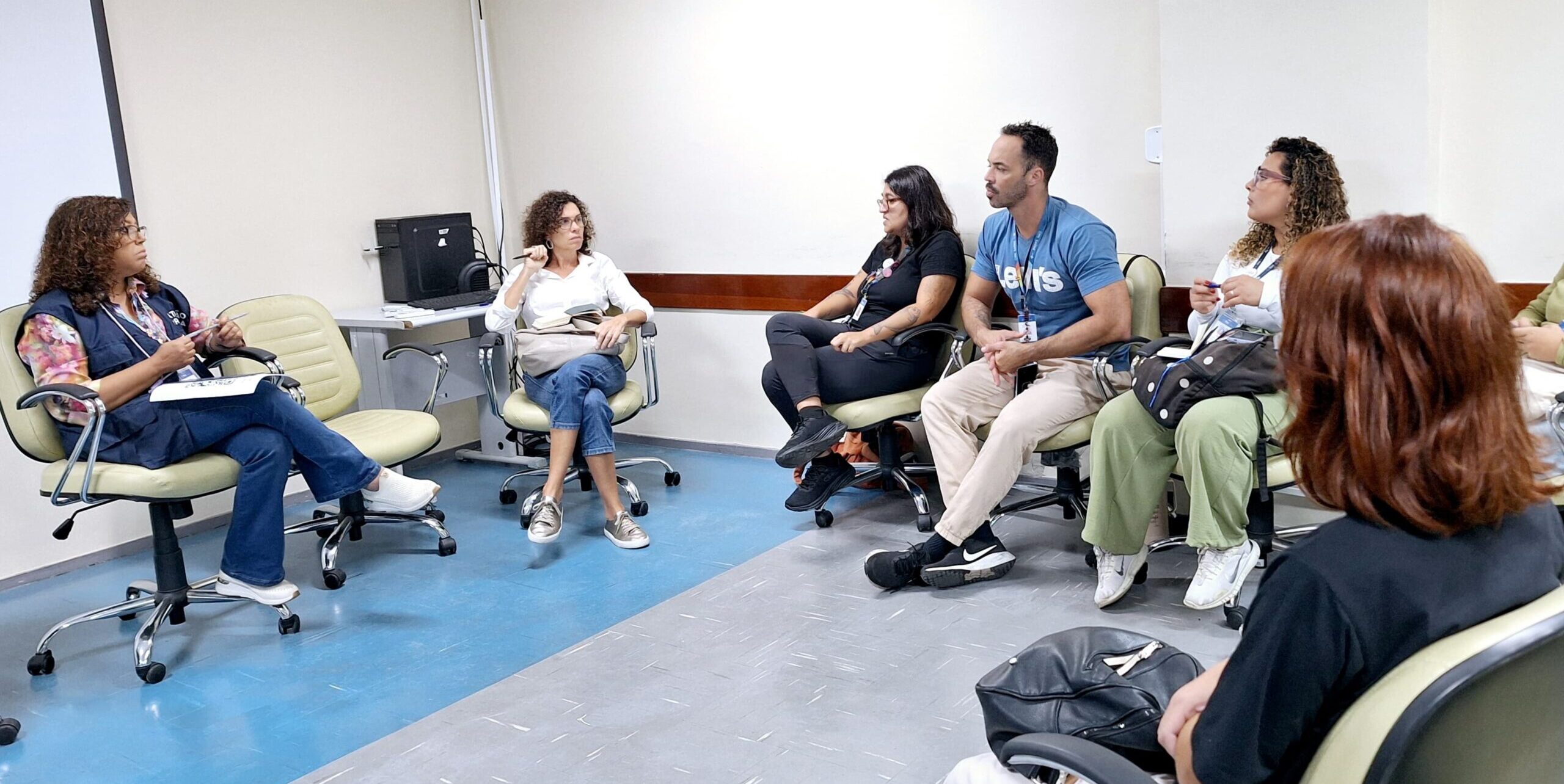 Roda de Conversa promove integração e qualificação das equipes CnaR e da Rede de Atenção Psicossocial no IMPP